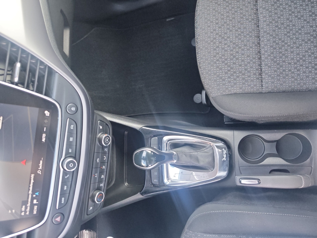 Fahrzeugabbildung Opel Crossland X Edition 1.2 Autom