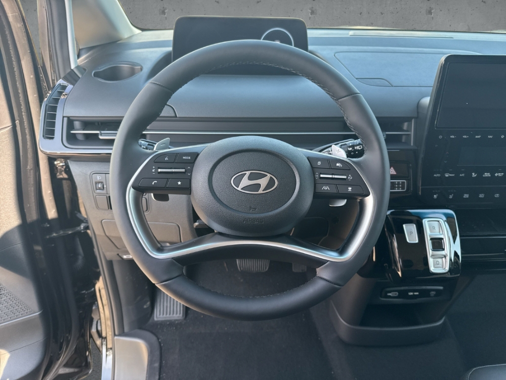 Fahrzeugabbildung Hyundai STARIA HEV 9-Sitzer MY25 2WD Prime Park-P. Navi Digitales Cockpit 360 Kamera Klimasitze
