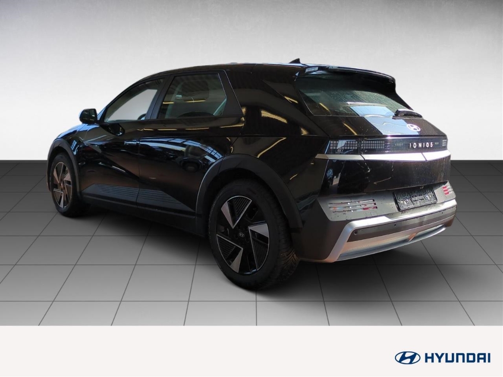 Fahrzeugabbildung Hyundai IONIQ 5 FL 84kWh 2WD MY25 DYNAMIQ el.Heckklappe Navi Digitales Cockpit LED ACC Apple CarPlay