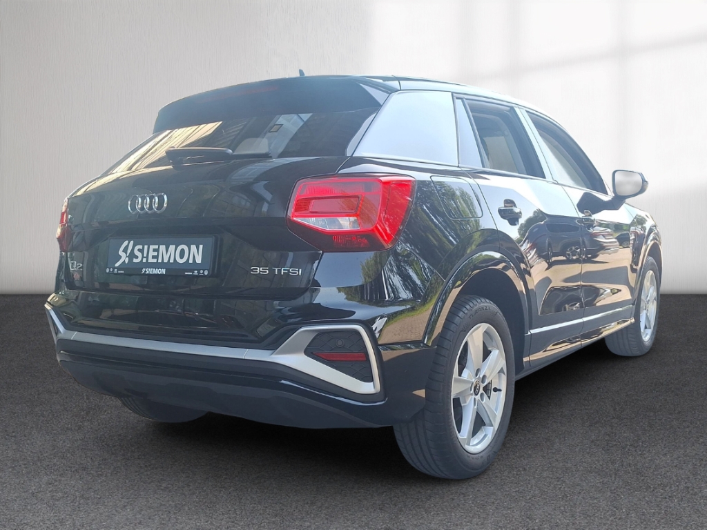 Fahrzeugabbildung Audi Q2 35 TFSI Stronic S line LED Navi Tempo SHZ PDC