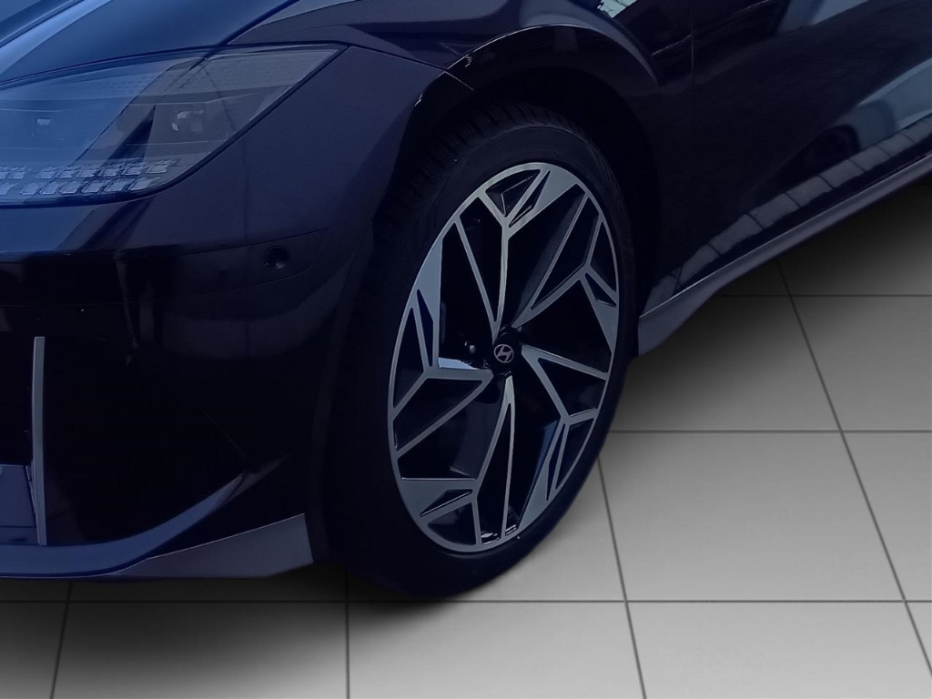 Fahrzeugabbildung Hyundai IONIQ 6 4WD 77,4kWh UNIQ Digi-Spiegel 20LM HUD Navi Digitales Cockpit Memory Sitze