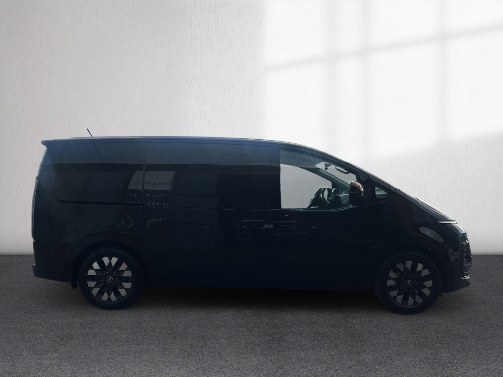 Fahrzeugabbildung Hyundai STARIA 2.2 CRDi Signature LED Pano AHK Kam360 Allwetter
