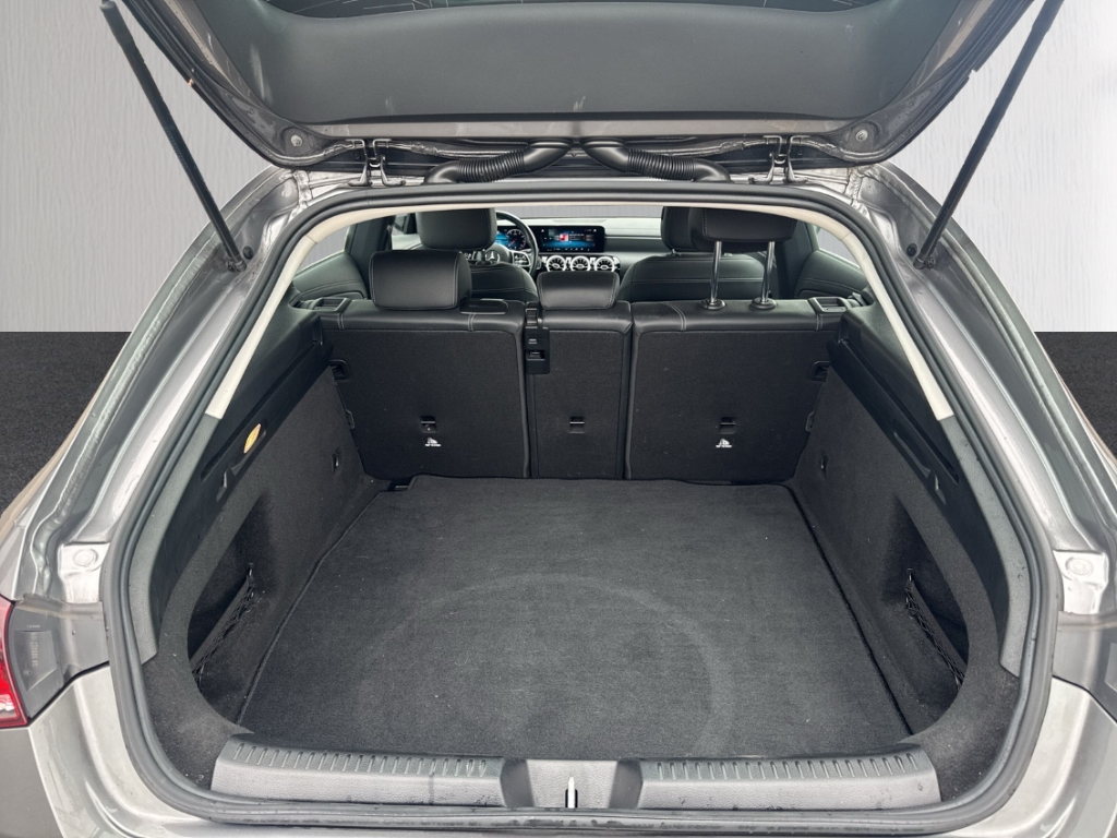 Fahrzeugabbildung Mercedes-Benz CLA 180 Shooting Brake Wide SHZ KLIM NAV TEMP RFK