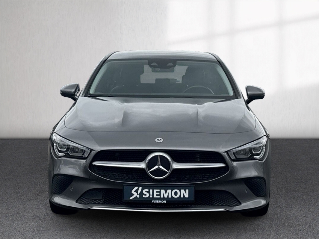Fahrzeugabbildung Mercedes-Benz CLA 180 Shooting Brake Wide SHZ KLIM NAV TEMP RFK