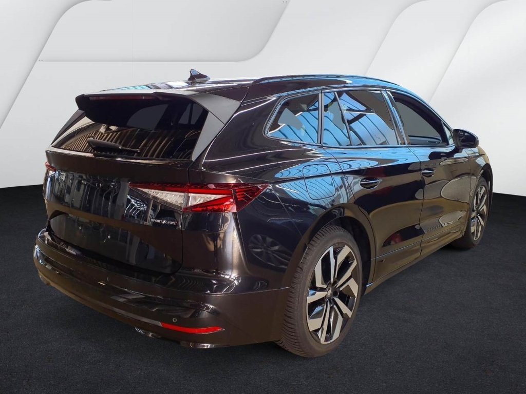 Fahrzeugabbildung SKODA Enyaq 85 210kW 82kWh Sportline Matrix Pano Navi AHK-klappbar El. Panodach Digitales Cockpit