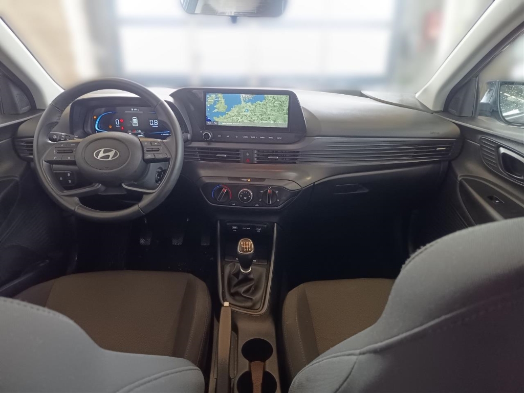 Fahrzeugabbildung Hyundai BAYON FL 1.0 T-GDI MT MY25 Select Navi Apple CarPlay Android Auto Fahrerprofil Musikstreaming