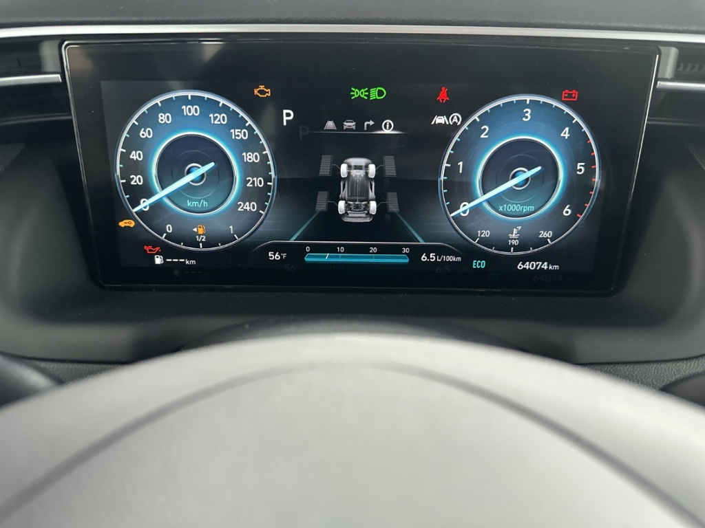 Fahrzeugabbildung Hyundai TUCSON 1.6 CRDI 4WD Trend NAVI ACC SHZ RFK DIGICOCKP