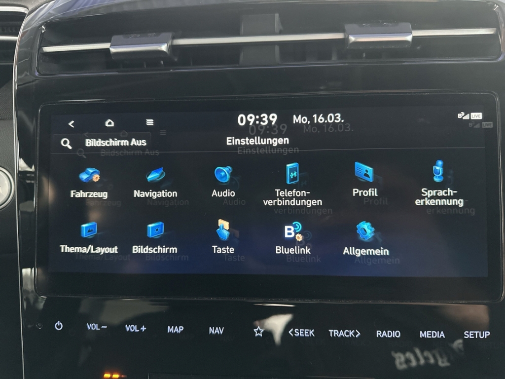 Fahrzeugabbildung Hyundai TUCSON 1.6 CRDI 4WD Trend NAVI ACC SHZ RFK DIGICOCKP
