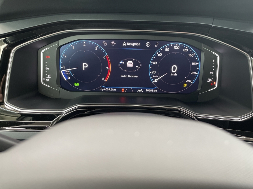 Fahrzeugabbildung Volkswagen Taigo 1.5 TSI DSG R-Line AHK IQ.LIGHT Nav ACC SHZ