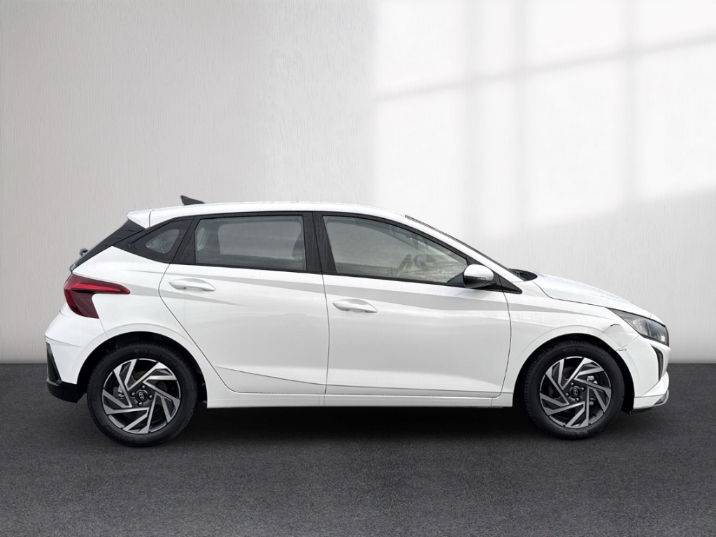 Fahrzeugabbildung Hyundai i20 1.0 T-GDi Trend SHZ NAVI R-Cam PDC Bluetooth