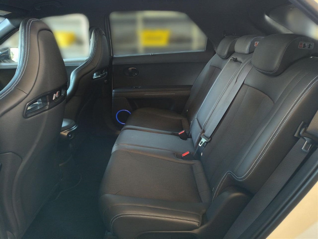 Fahrzeugabbildung Hyundai IONIQ 5 4WD 84kWh N-Performance HUD Navi Digitales Cockpit Sportpaket Soundsystem