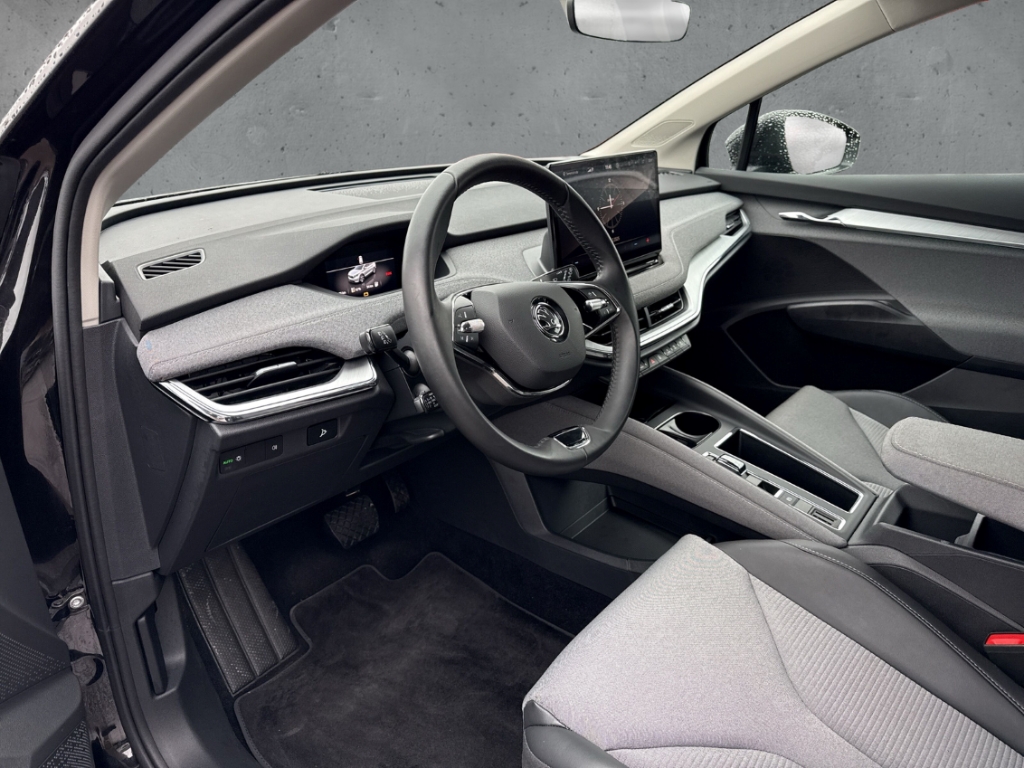 Fahrzeugabbildung SKODA Enyaq iV 50 Loft Navi Tempo PDC Kamera SmartLink