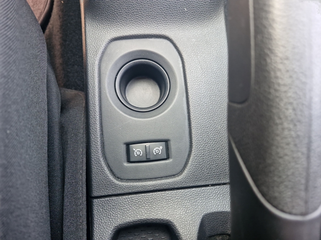 Fahrzeugabbildung Dacia Duster II 1.5 dCi Prestige NAVI SHZ LM RFK Klimaautomatik