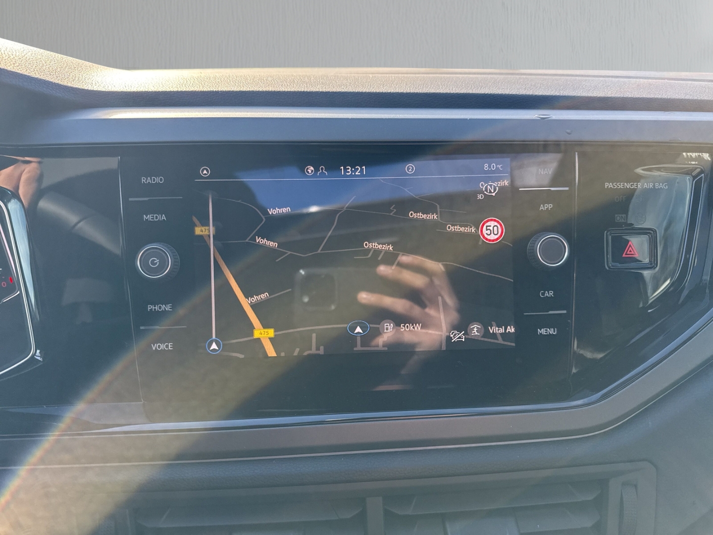 Fahrzeugabbildung Volkswagen Taigo 1.0 TSI DSG R-Line R-Kamera Navi GJR Pano IQ Drive