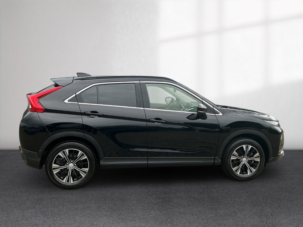 Fahrzeugabbildung Mitsubishi Eclipse Cross 1.5 MIVEC Active AHK SHZ RFK LM Tempomat
