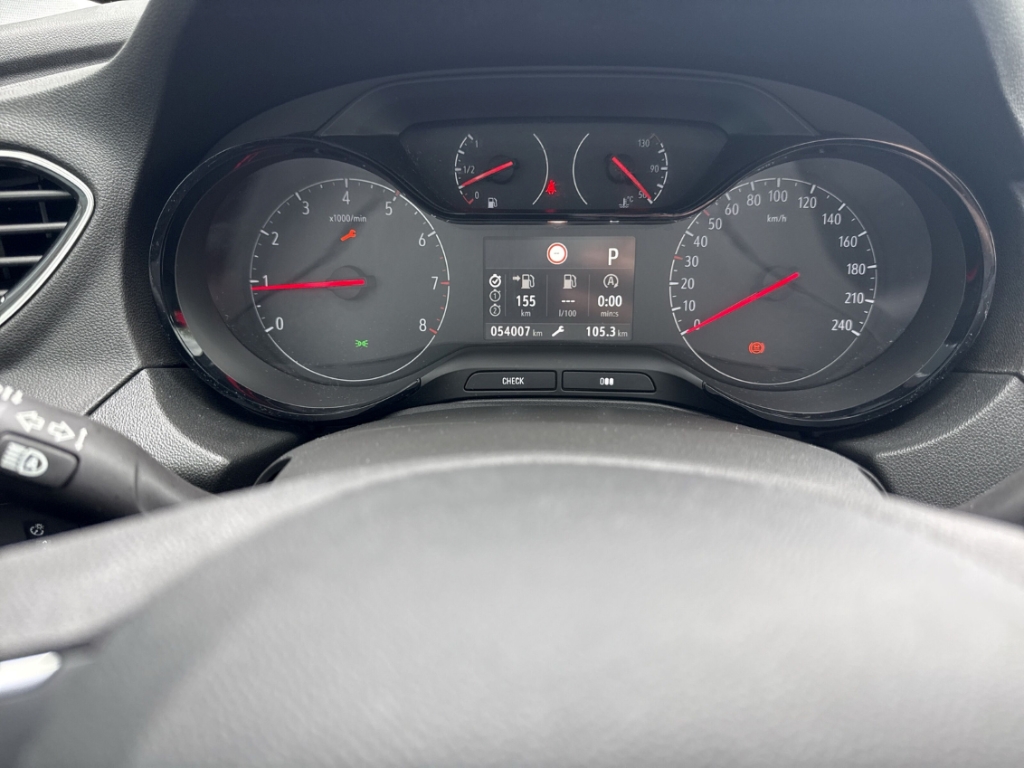 Fahrzeugabbildung Opel Grandland 1.2 Turbo AHK-abnehmbar Panorama Navi LED Kurvenlicht Apple CarPlay