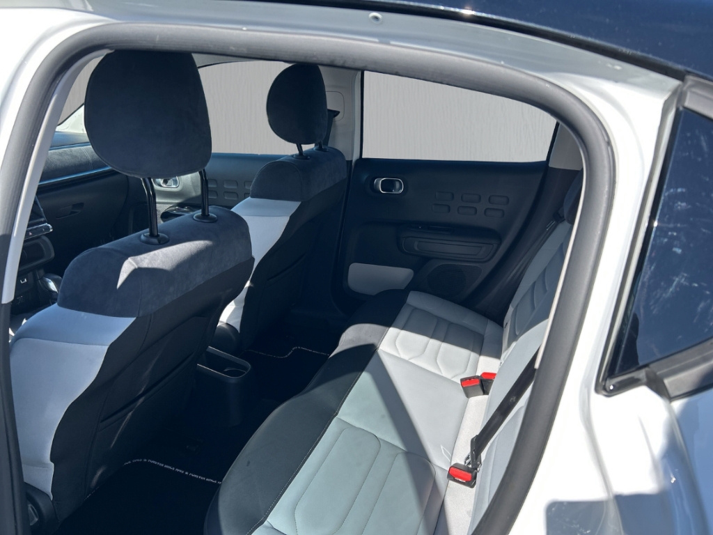 Fahrzeugabbildung Citroen C3 110 Elle S&S LEDER LED NAV TEMP SHZ BT