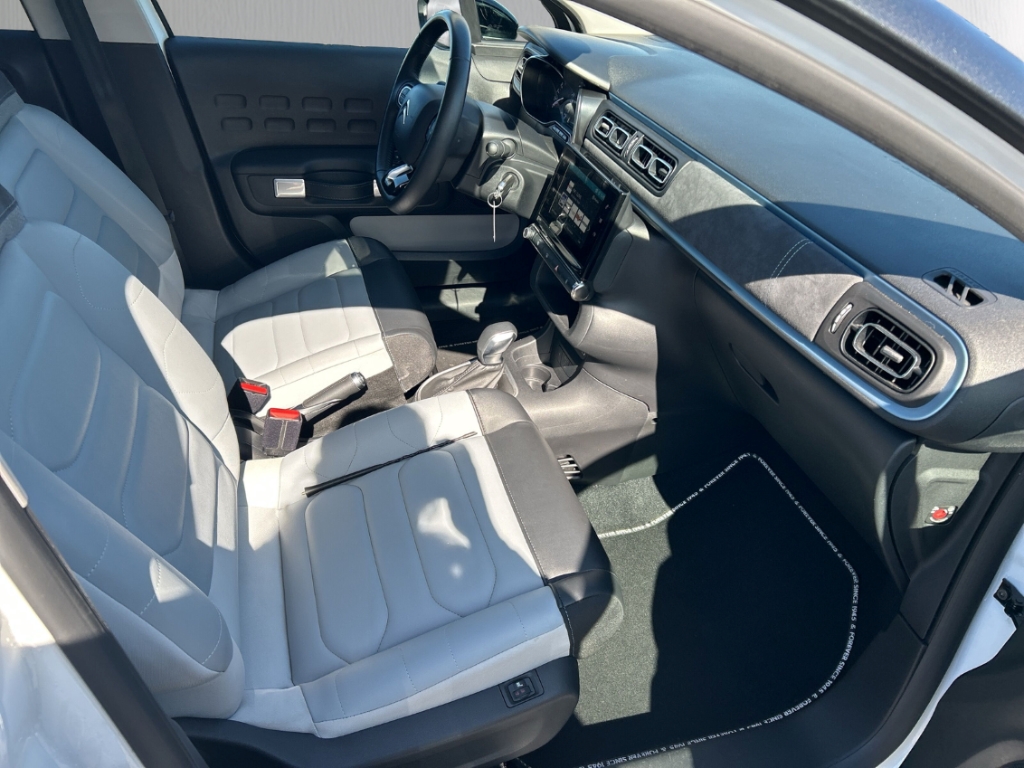 Fahrzeugabbildung Citroen C3 110 Elle S&S LEDER LED NAV TEMP SHZ BT