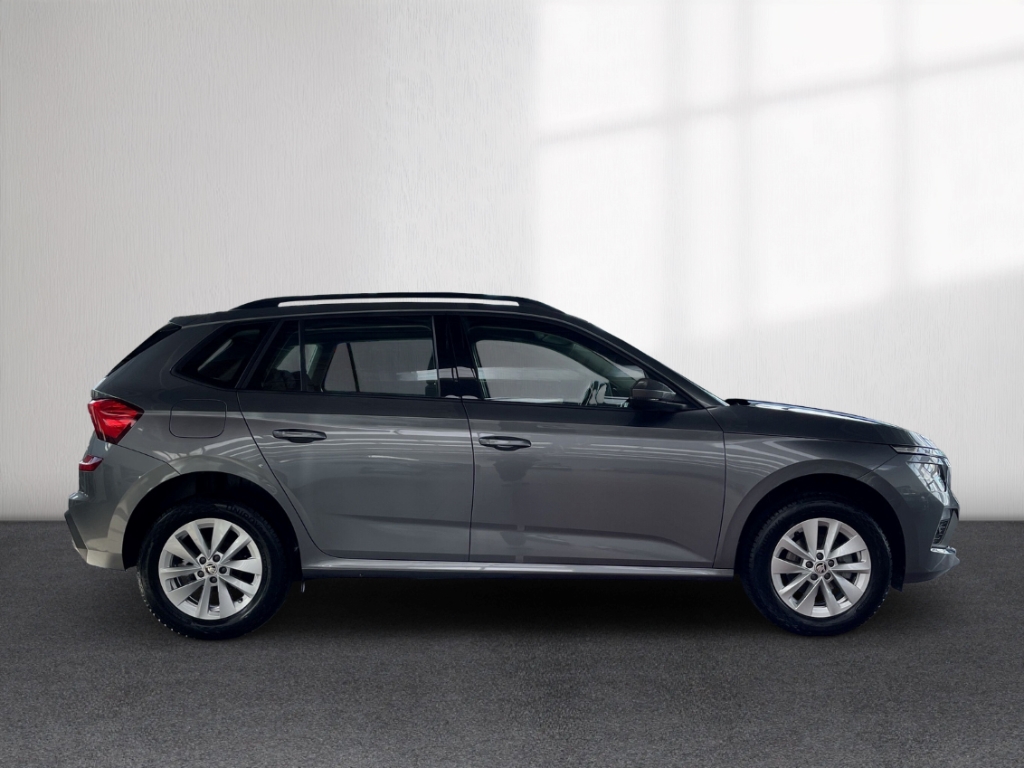 Fahrzeugabbildung SKODA Kamiq Selection 1.0 TSI DSG AHK LED VC SHZ PDC Alu A