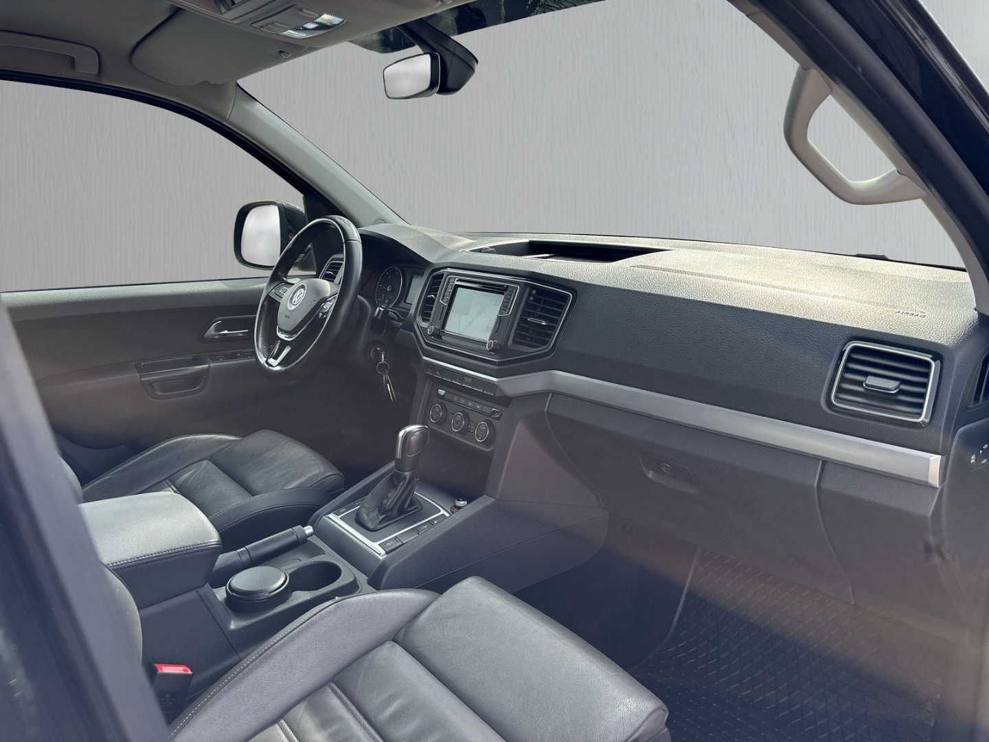 Fahrzeugabbildung Volkswagen Amarok Highline 4Motion DoKa 3.0 V6 Hardtop LED Leiste AHK SHZ