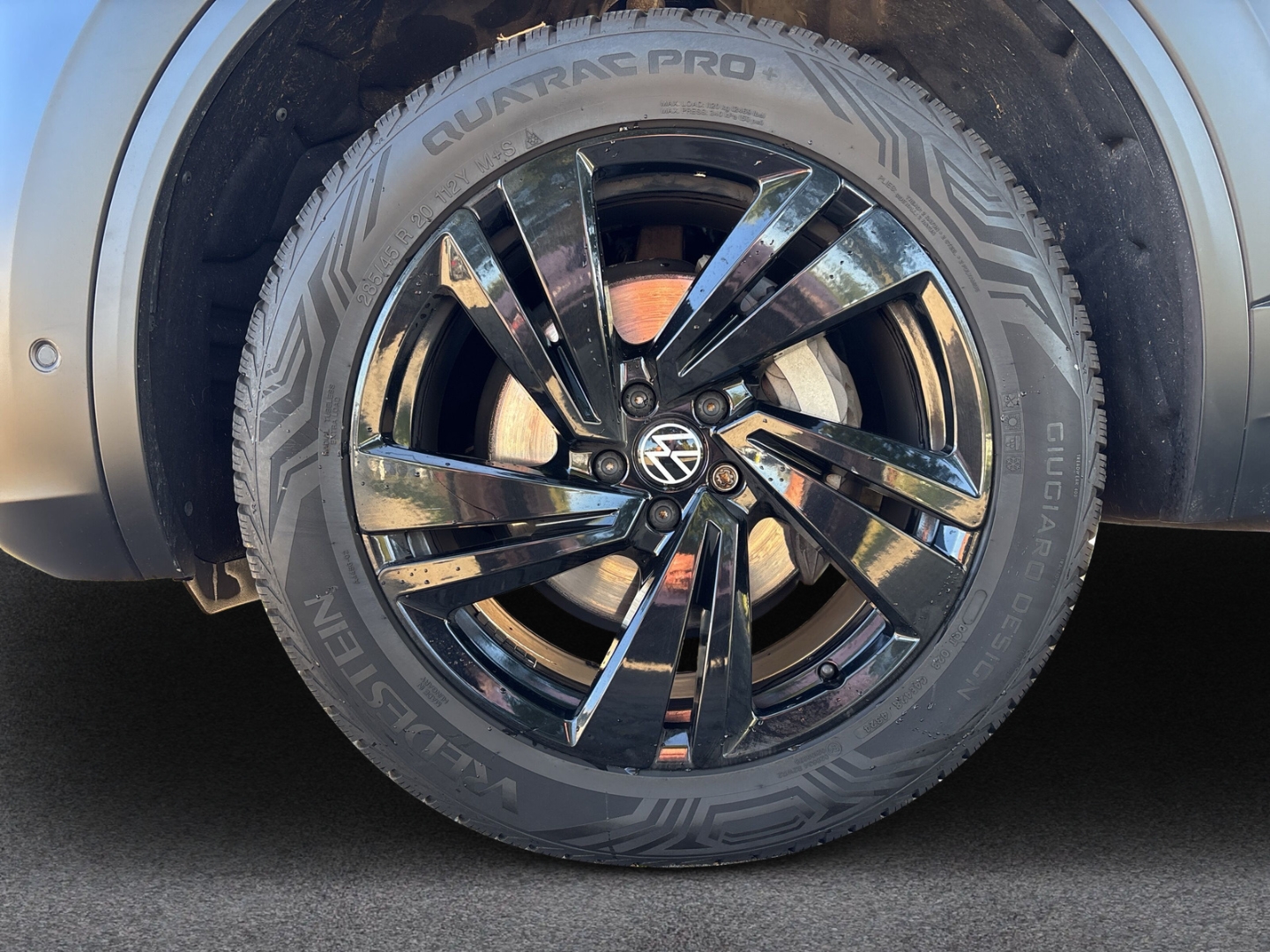 Fahrzeugabbildung Volkswagen Touareg Elegance 4Motion 3.0 V6 Navi Kam PDC Standheizung