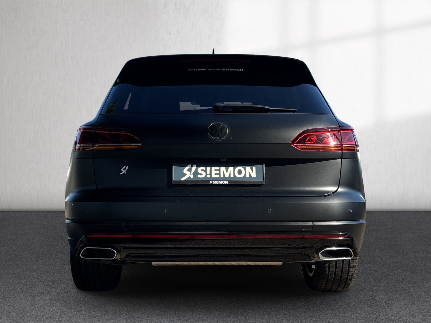 Fahrzeugabbildung Volkswagen Touareg Elegance 4Motion 3.0 V6 Navi Kam PDC Standheizung