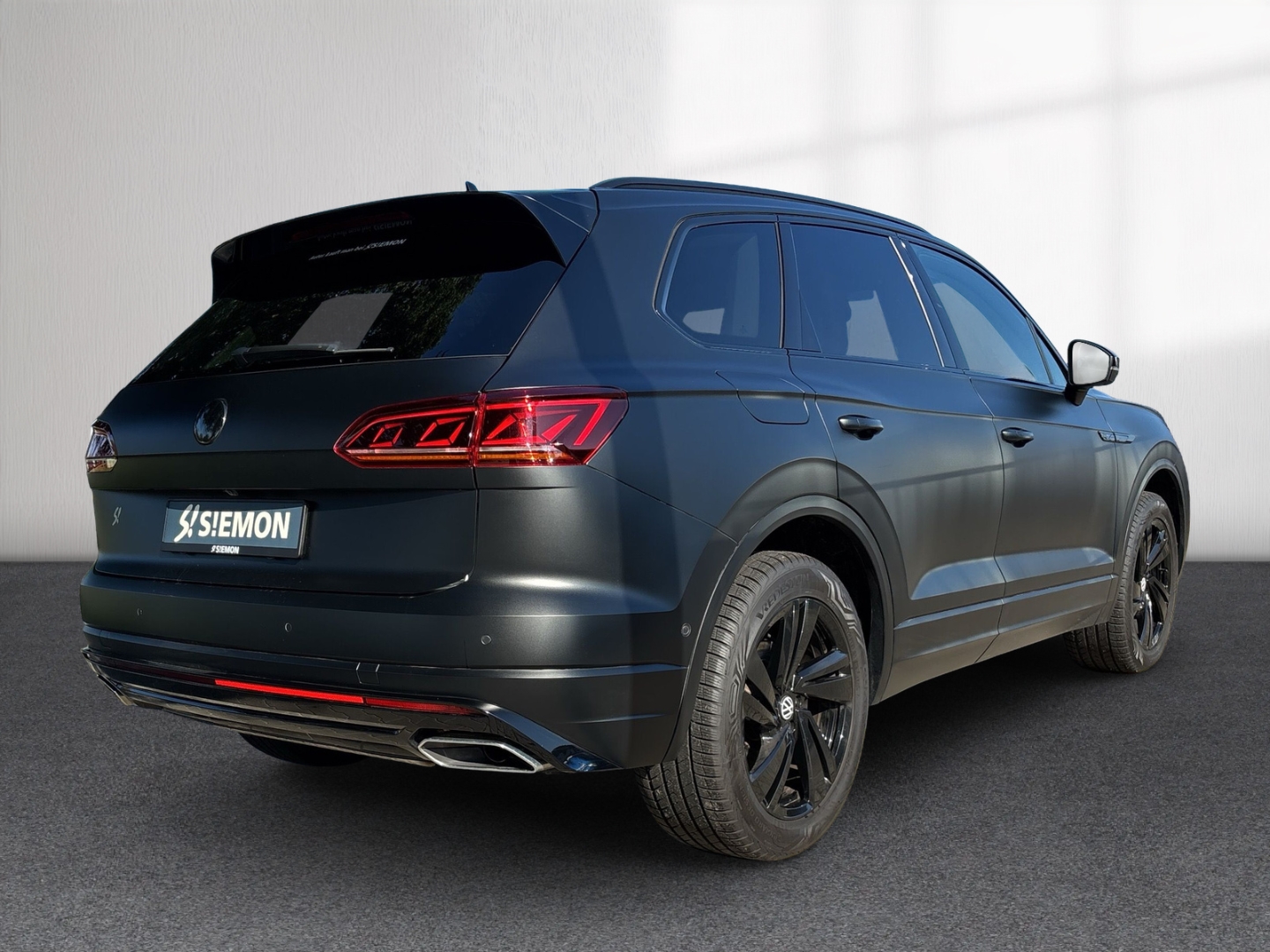 Fahrzeugabbildung Volkswagen Touareg Elegance 4Motion 3.0 V6 Navi Kam PDC Standheizung