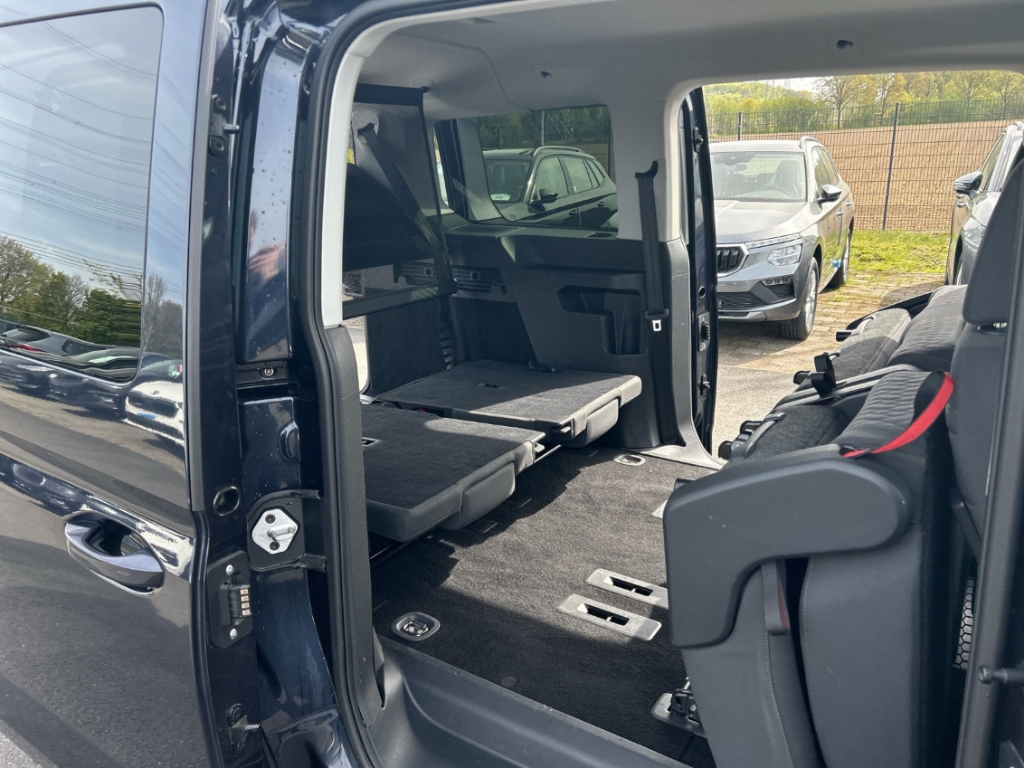 Fahrzeugabbildung Volkswagen Caddy Life TDI ACC SHZ Temp PDCv+h Color Navi eFH BT