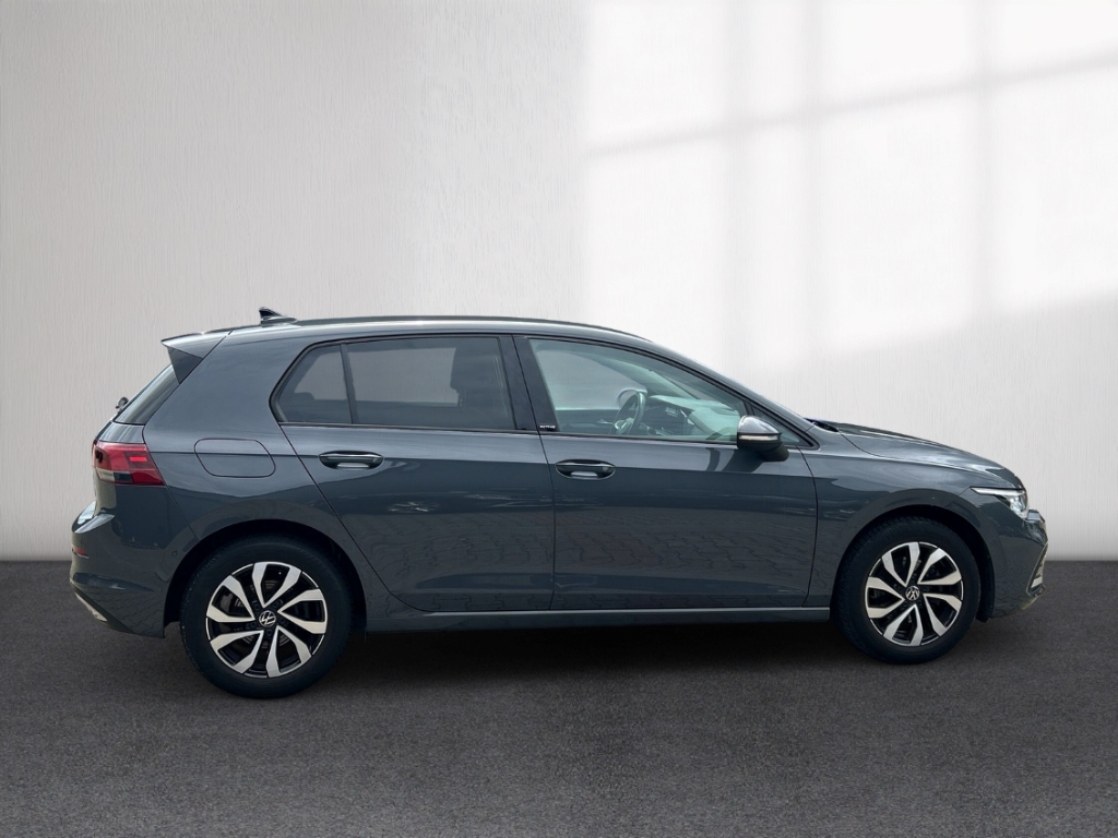 Fahrzeugabbildung Volkswagen Golf Active 1.5 Life IQ.Drive SHZ LED NAVI StdHz StandHZG ACC Apple CarPlay