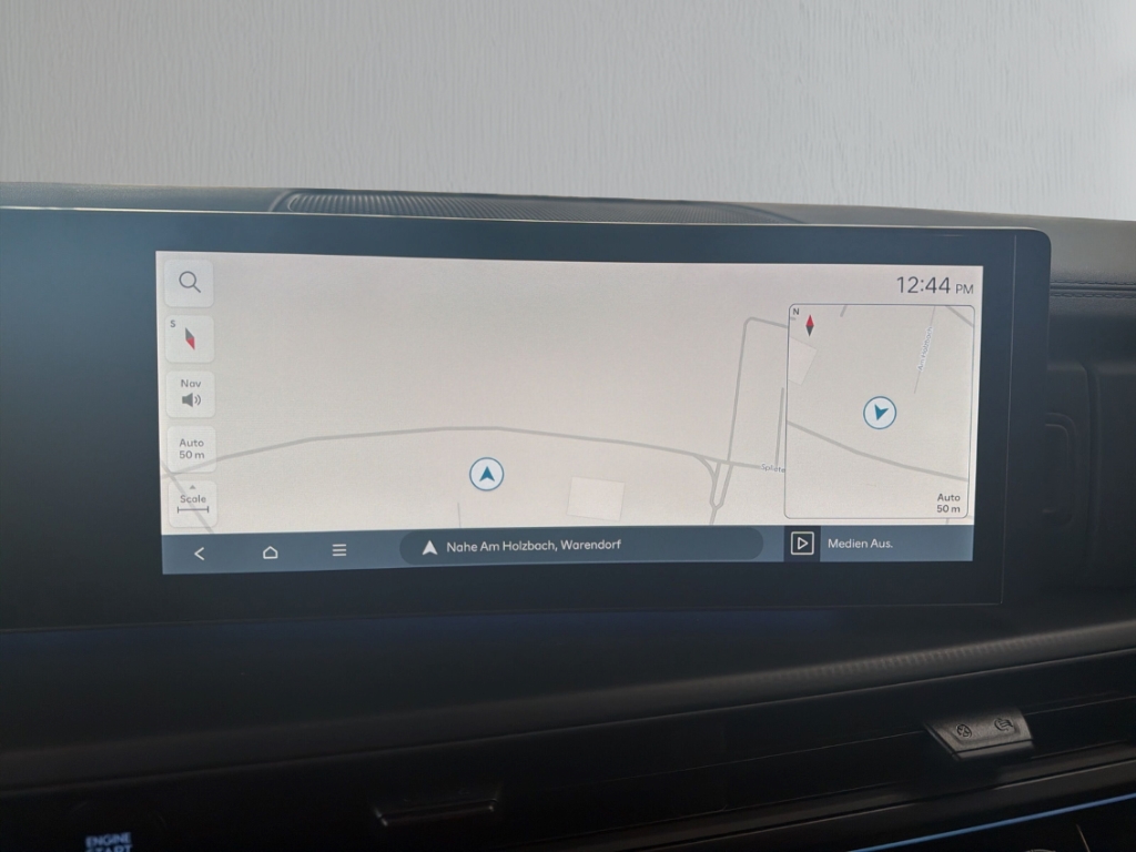 Fahrzeugabbildung Hyundai SANTA FE MY26 HEV 1.6 4WD BLACKLINE Schiebedach HUD Navi Leder digitales Cockpit
