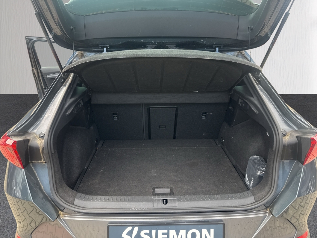 Fahrzeugabbildung CUPRA Formentor 1.5 TSI AHK NAVI SHZ LED R-KAM BeatsAu AHK-klappbar Digitales Cockpit Soundsystem