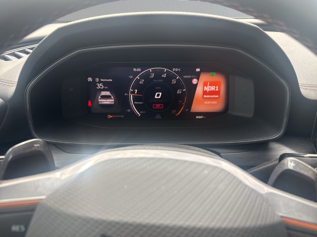 Fahrzeugabbildung CUPRA Formentor 1.5 TSI AHK NAVI SHZ LED R-KAM BeatsAu AHK-klappbar Digitales Cockpit Soundsystem