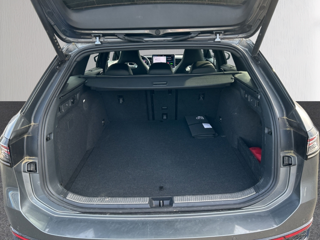 Fahrzeugabbildung Volkswagen Passat 1.5 TSI 200 kW R-Line eHybrid OPF ABS ZV