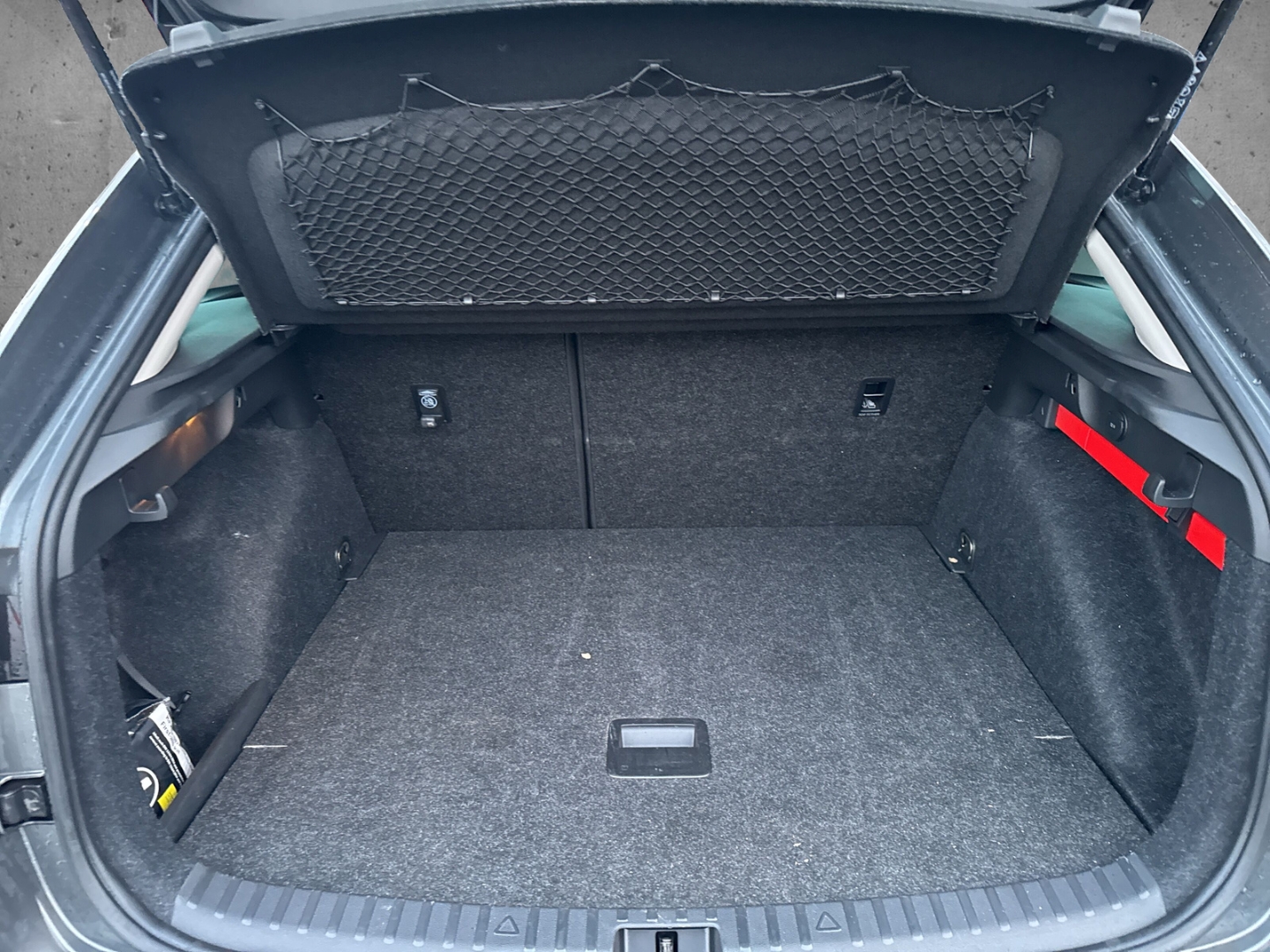 Fahrzeugabbildung SKODA Scala 1.0 TSI DSG Tour MatrLED Temp SHZ LHZ RKam