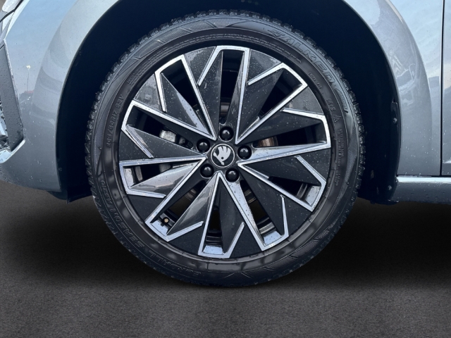 Fahrzeugabbildung SKODA Scala 1.0 TSI DSG Tour MatrLED Temp SHZ LHZ RKam