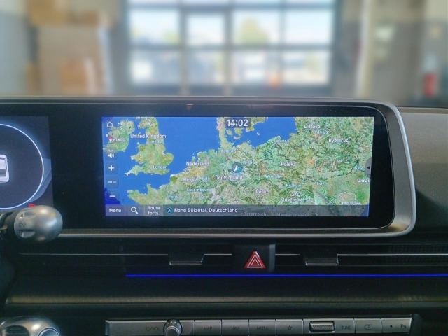 Fahrzeugabbildung Hyundai IONIQ 6 77,4kWh 4WD UNIQ HUD Navi Digitales Cockpit Memory Sitze Soundsystem Bose