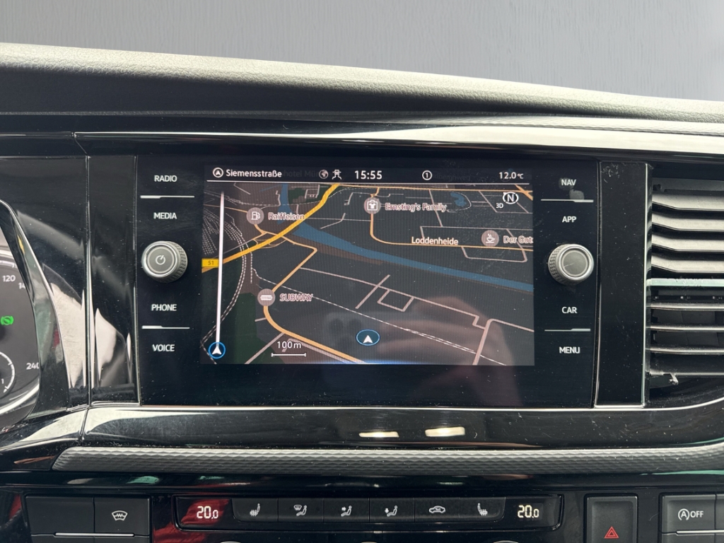 Fahrzeugabbildung Volkswagen T6.1 Multivan TDI DSG GenSIX AHK LED Nav ACC Kam
