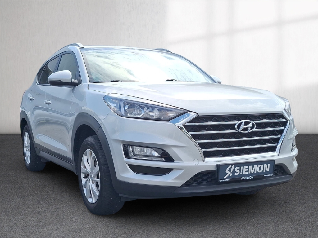 Fahrzeugabbildung Hyundai TUCSON 2WD 1.6 GDi NAVI LED DAB SHZ LenkradHZG PDC Klimaautomatik