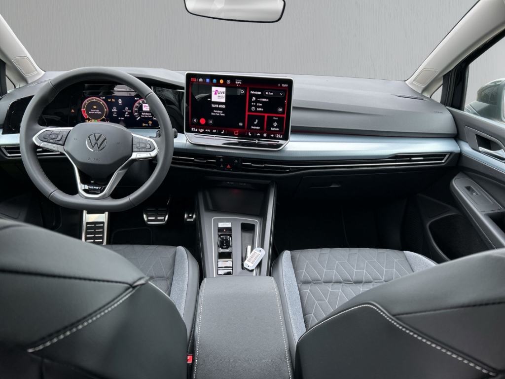 Fahrzeugabbildung Volkswagen Golf 2.0 TDI SCR DSG ENERGY Navi AHK GJR