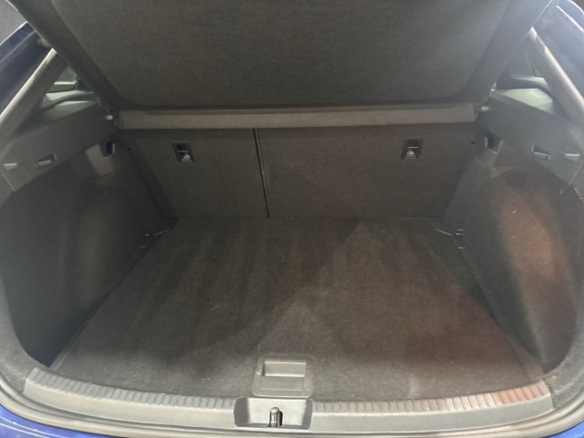 Fahrzeugabbildung Volkswagen Taigo R-Line DSG VIRT NAV ACC AHK SHZ KLIMA