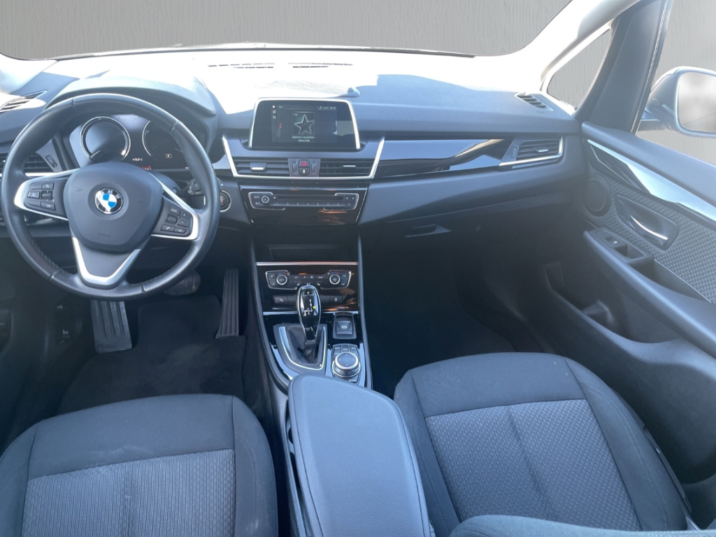 Fahrzeugabbildung BMW 218 Active Tourer Advantage i AHK TEMP SHZ LED PDCv+h Navi