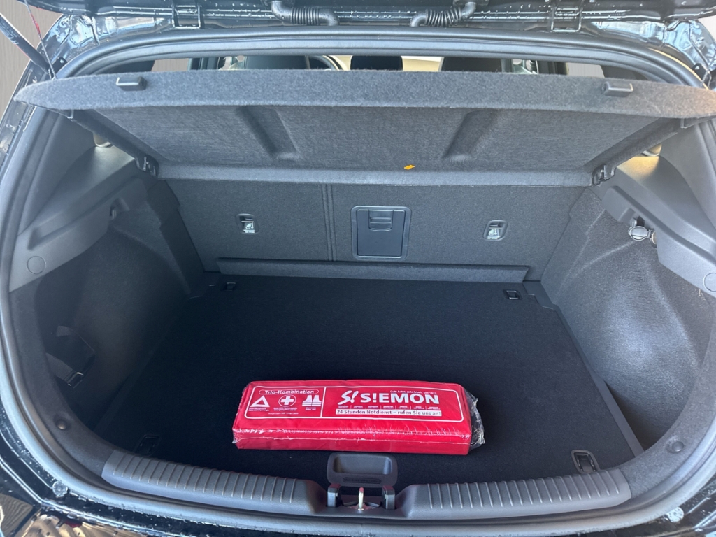 Fahrzeugabbildung Hyundai i30 FL 5-trg MY26 1.6 T-GDi DCT N-Line Panorama Navi Digitales Cockpit LED Apple