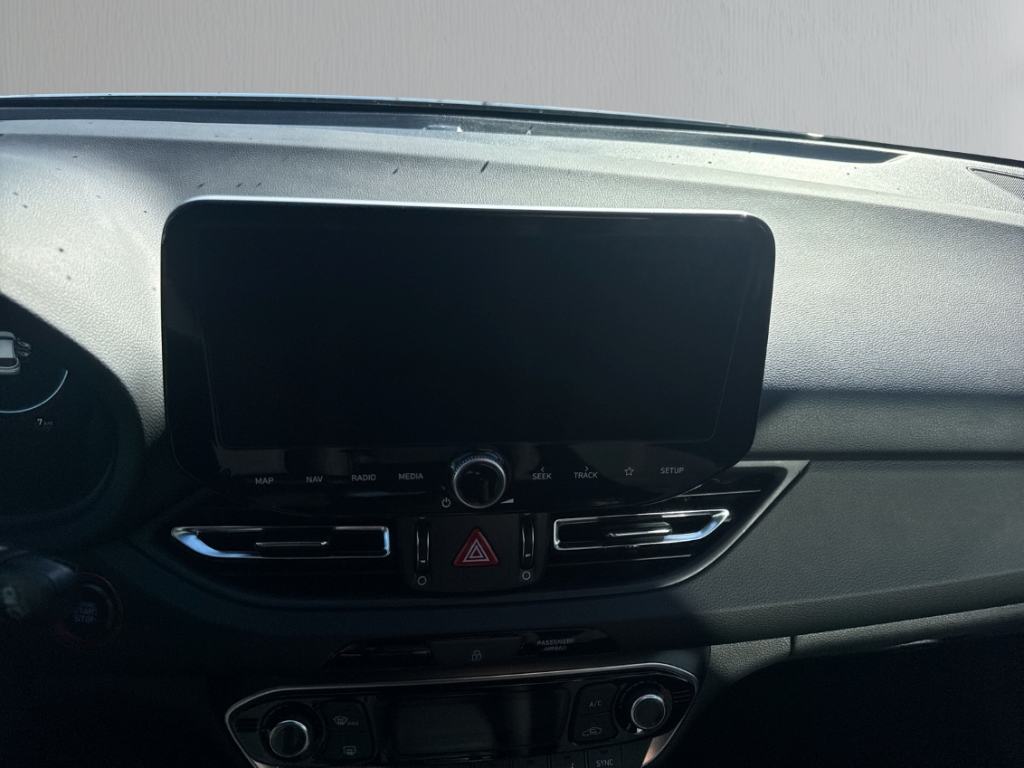 Fahrzeugabbildung Hyundai i30 FL 5-trg MY26 1.6 T-GDi DCT N-Line Panorama Navi Digitales Cockpit LED Apple