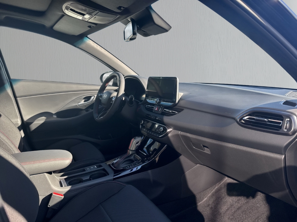 Fahrzeugabbildung Hyundai i30 FL 5-trg MY26 1.6 T-GDi DCT N-Line Panorama Navi Digitales Cockpit LED Apple