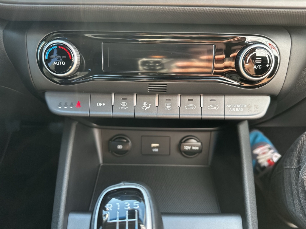 Fahrzeugabbildung Hyundai KONA 1.0 T-GDI Edition 30+ NAVI KAM LED SHZ VIRTCO TEMPOM
