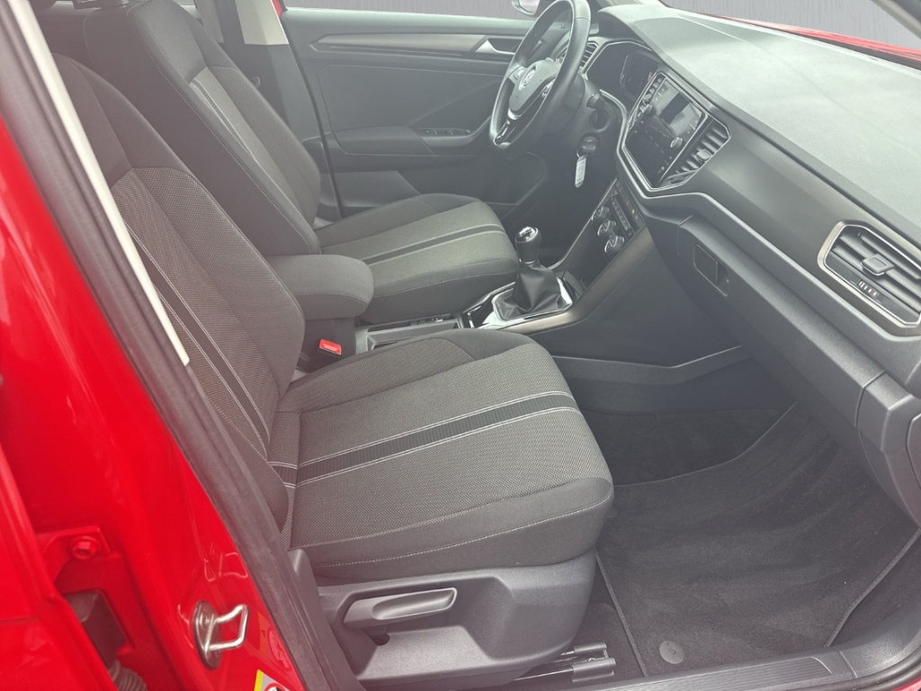 Fahrzeugabbildung Volkswagen T-Roc 1.0 TSI Style Navi Kamera ACC SHZ PDC LED