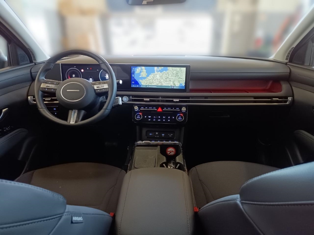 Fahrzeugabbildung Hyundai TUCSON FL PHEV 1.6 AT 4WD MY25 Trend LED-Paket MATRIX Navi Digitales Cockpit LED Blendfreies Fernl.