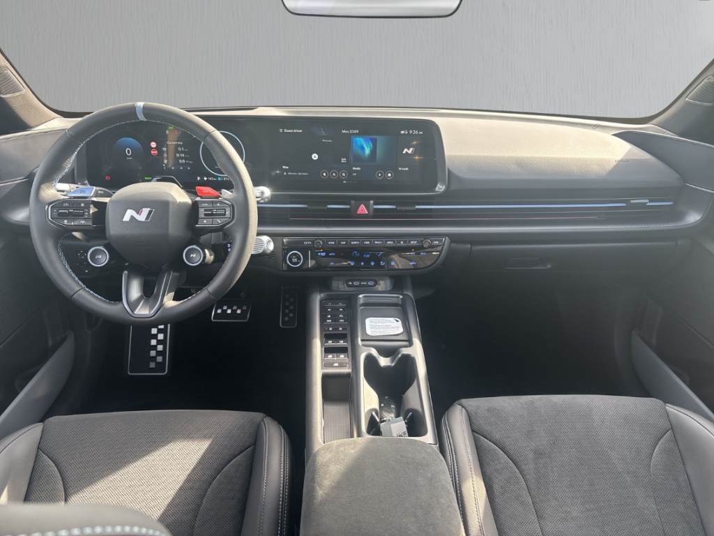 Fahrzeugabbildung Hyundai IONIQ 6 N Performance Sitz-P Schiebedach MY26 84kWh 4WD Sportpaket HUD AD StandHZG Navi Leder