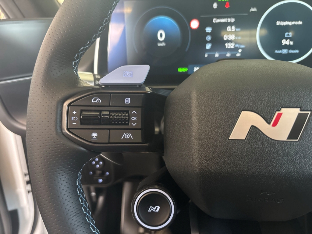Fahrzeugabbildung Hyundai IONIQ 6 N Performance Sitz-P Schiebedach MY26 84kWh 4WD Sportpaket HUD AD StandHZG Navi Leder