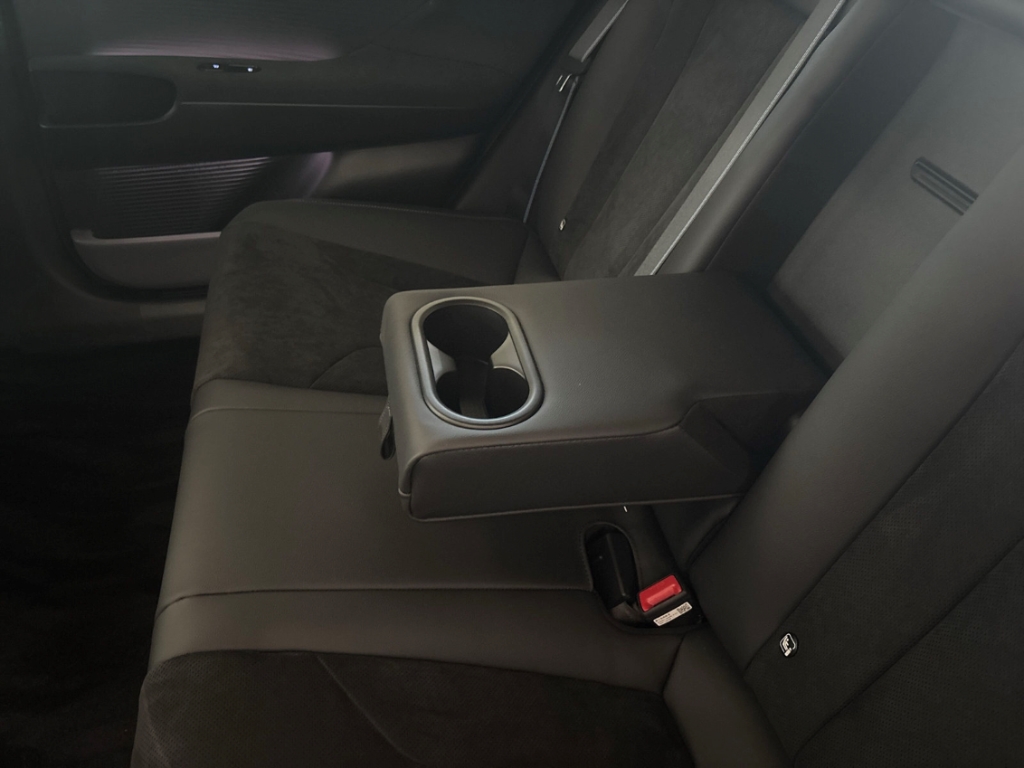 Fahrzeugabbildung Hyundai IONIQ 6 N Performance Sitz-P Schiebedach MY26 84kWh 4WD Sportpaket HUD AD StandHZG Navi Leder